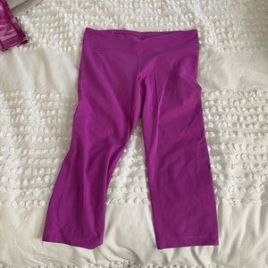 Never worn Under Armour Leggings
